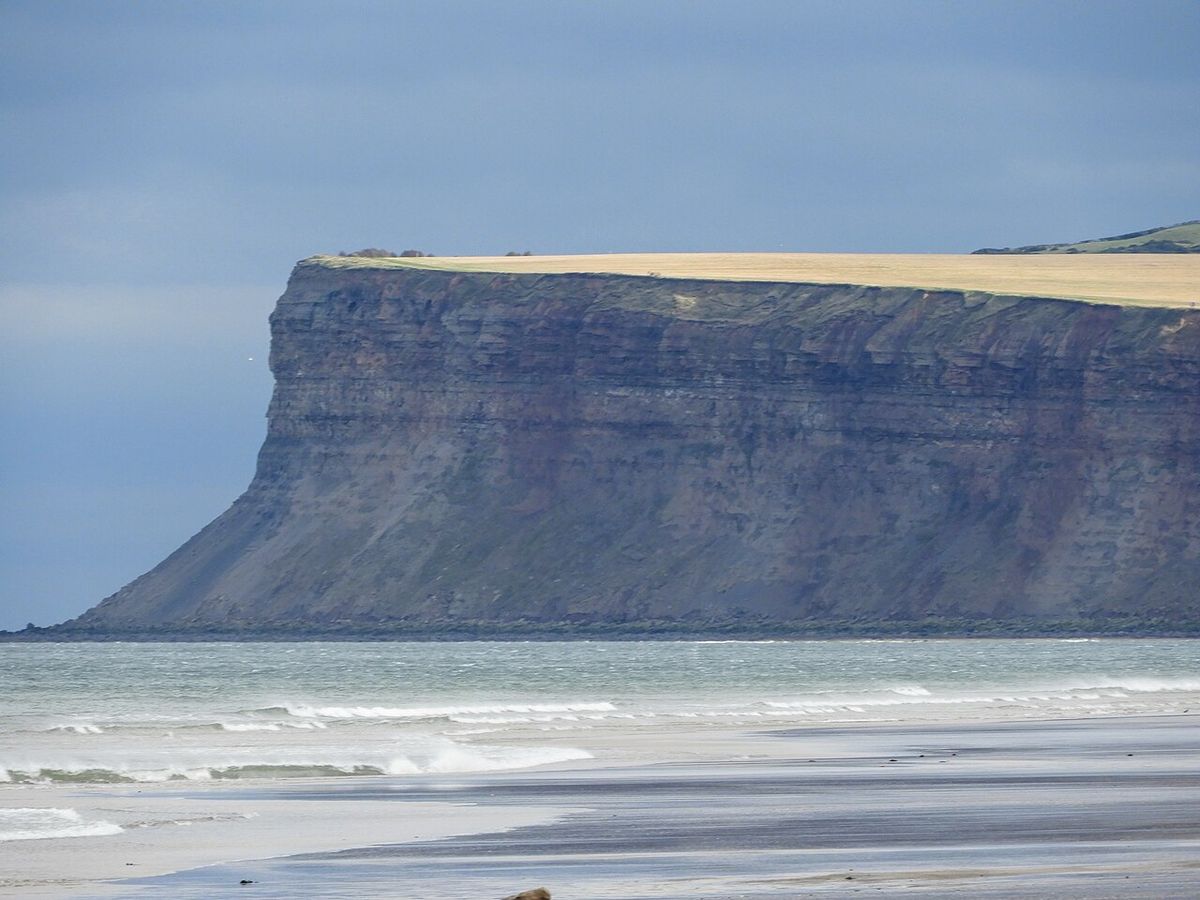 Hunt Cliff